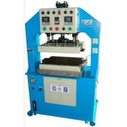 Heat Press Machine eat platen of aluminum quick heating and have equilibrium temperature.